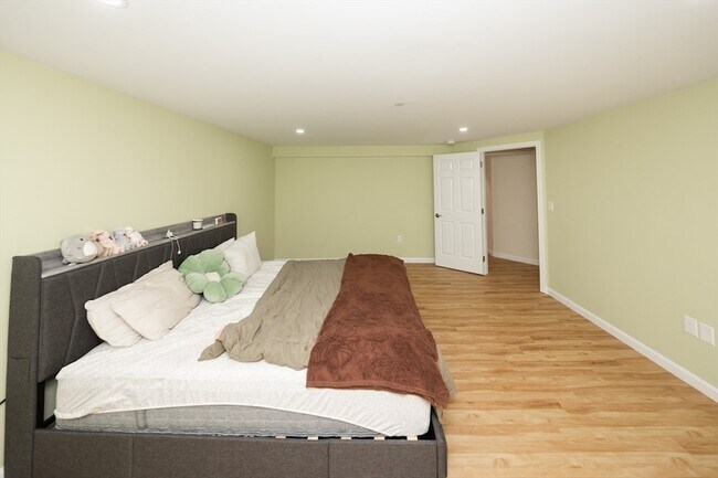 Building Photo - 1 Warmstone Way
