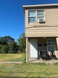Building Photo - 1204 7th Ave N