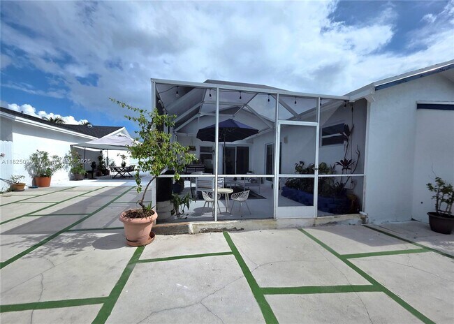 Building Photo - 12307 SW 195th Terrace