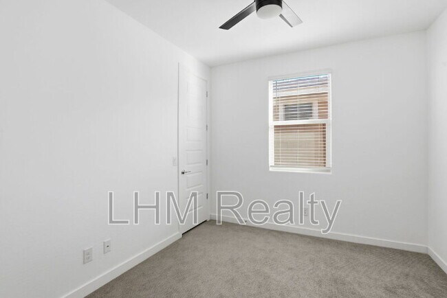 Building Photo - 12364 E Ballentine Rd