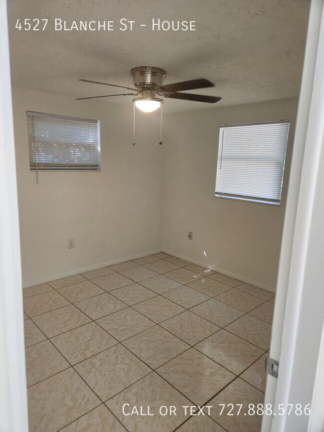 Building Photo - 4527 Blanche St