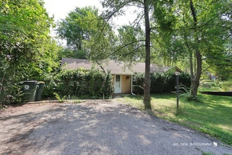 Building Photo - 6206 Hillcrest Rd