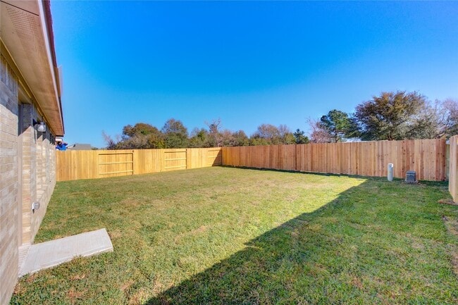Building Photo - 5419 Tourmaline Wy