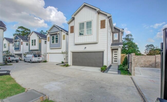 Building Photo - 778 W Tidwell Rd