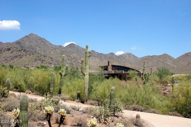 Building Photo - 10354 E Raintree Dr