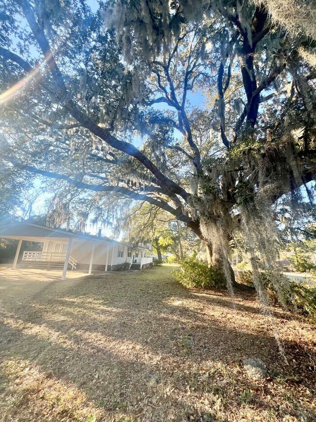 Building Photo - Peden Point/Mrytle Grove/Masonboro Loop So...