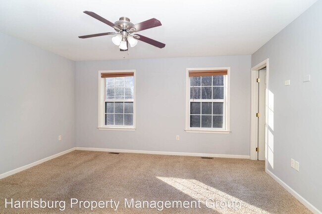 Building Photo - 3 br, 2.5 bath House - 164 Old Schoolhouse...