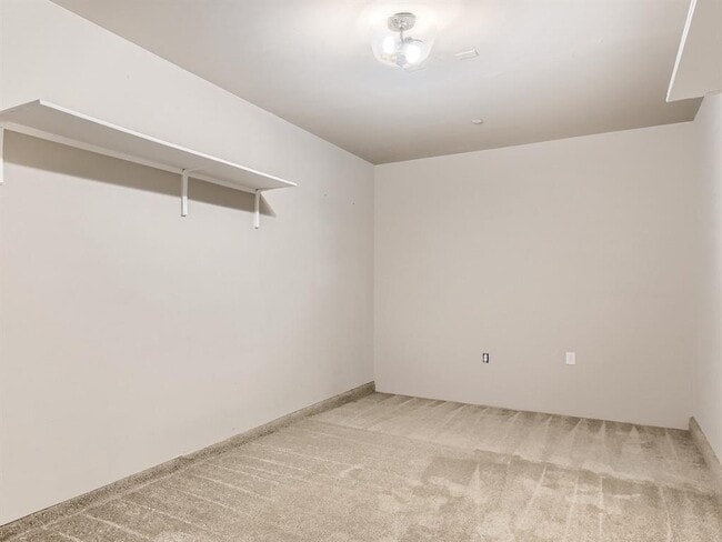 Building Photo - 3101 Davis Ln