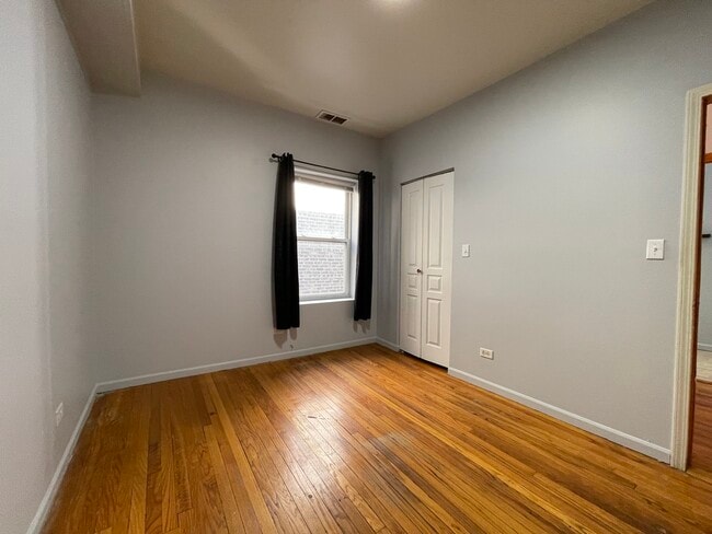 Building Photo - 1160 N Harding Ave