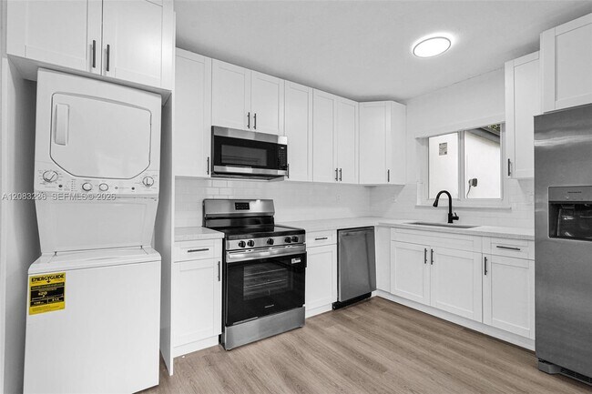 Building Photo - 250 NW 45th St
