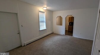 Building Photo - 3538 Jasper St