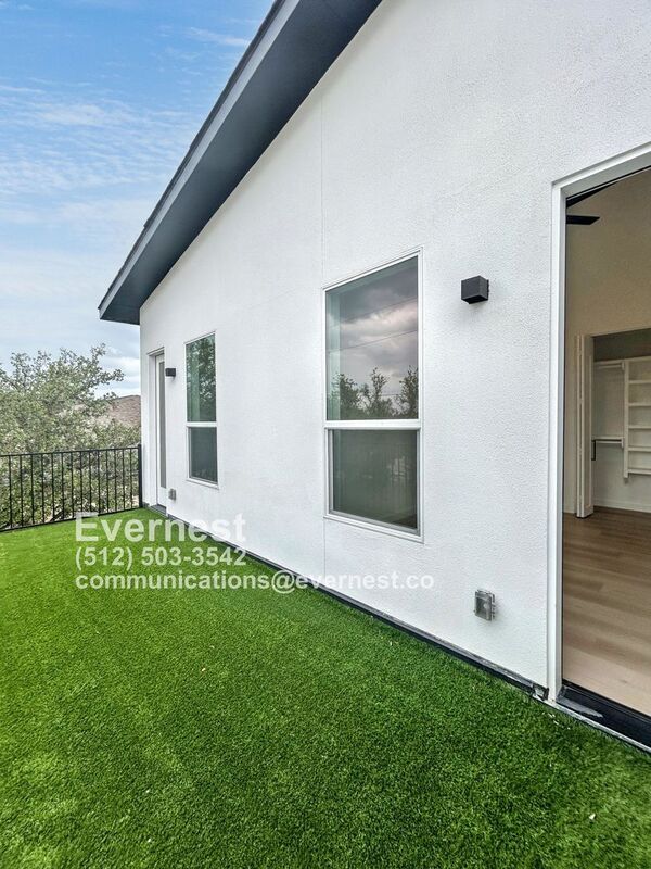 Building Photo - 21505 Boggy Ford Rd