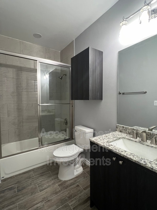 Building Photo - 5909 Puffin Ave