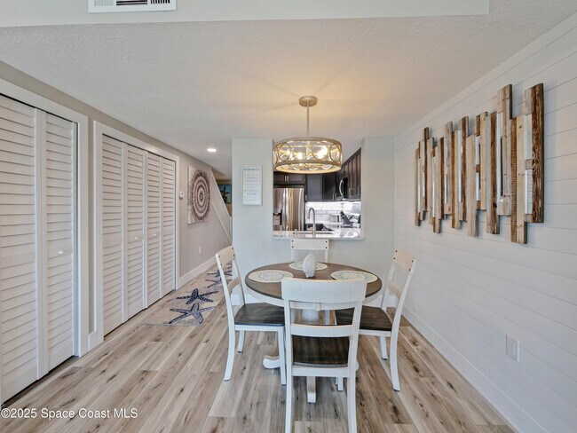 Building Photo - 199 Jimmy Buffett Mem Hwy