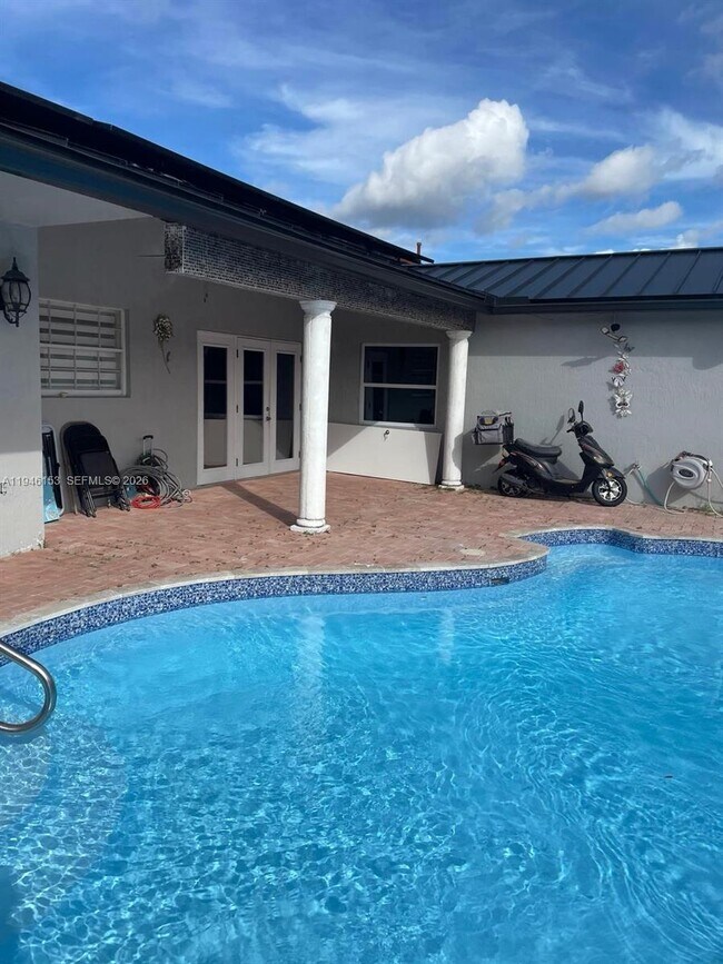 Building Photo - 14562 SW 172nd Ln