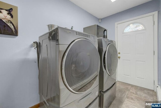 Building Photo - 13 Murray Rd