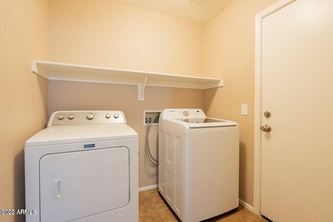 Building Photo - 16663 W Rimrock St