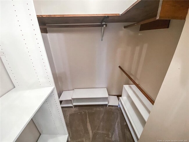 Building Photo - 207 Charmant Rd