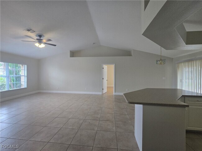 Building Photo - 130 SW 31st Terrace