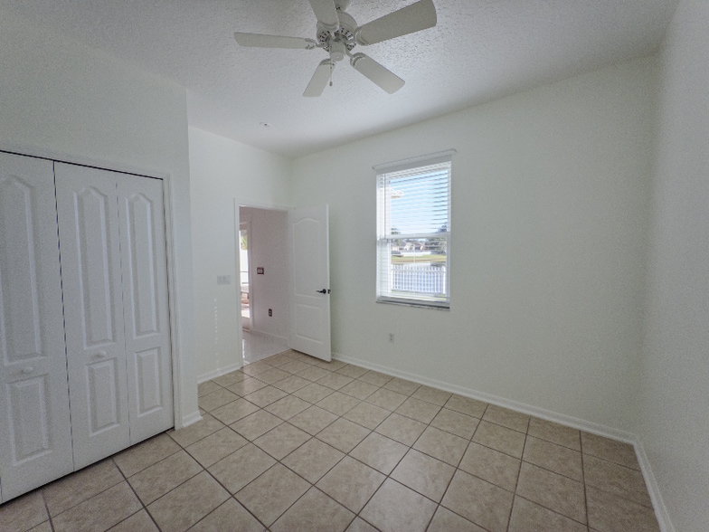 Building Photo - 4110 Andover Cay Blvd