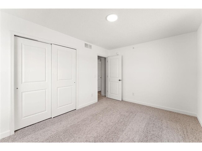 Building Photo - 2239 Tyrone Dr S