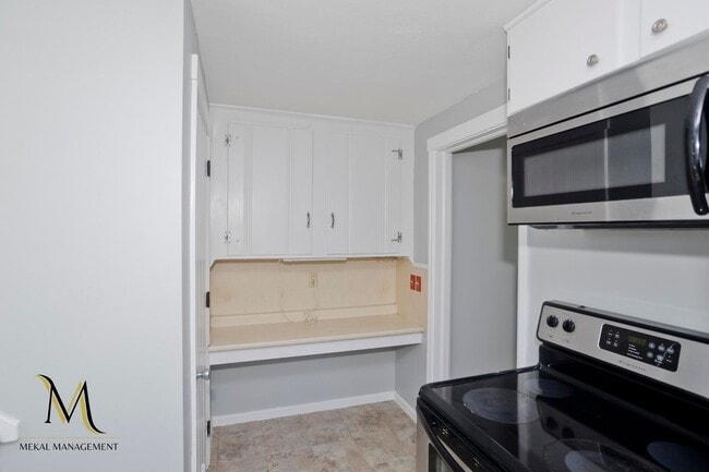 Building Photo - COMING SOON! Waterfront Single Family Home for Rent!