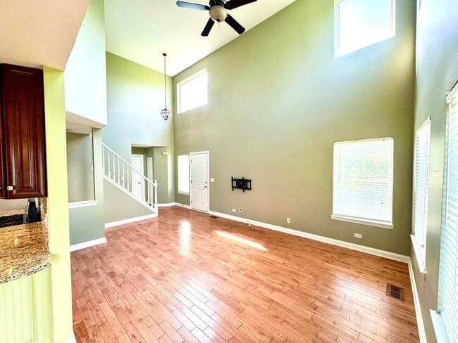 Building Photo - 1437 Meadowsedge Ln