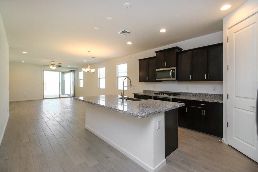 Building Photo - 11008 S 56th Ln