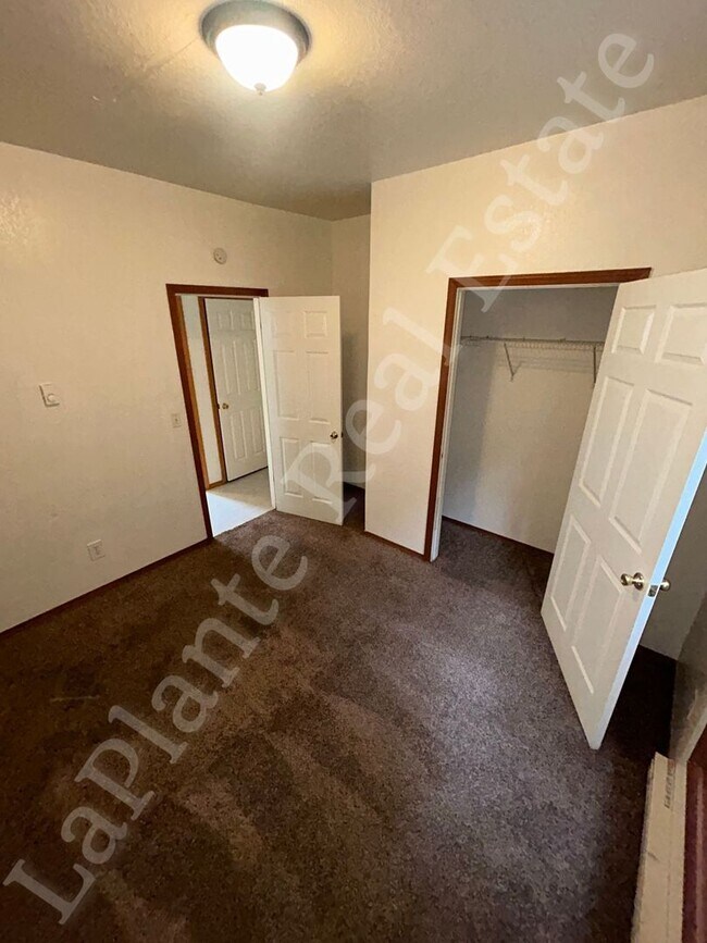 Building Photo - 4105 Walker Ave
