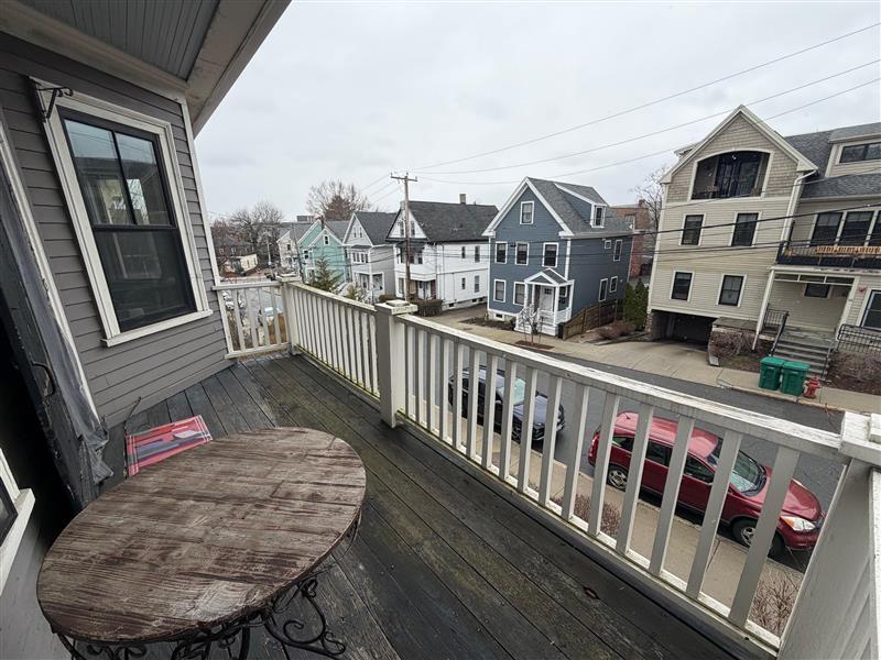 Building Photo - 13 Linden Ave