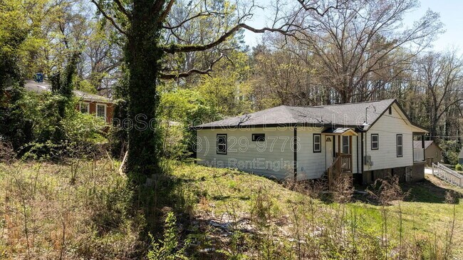 Building Photo - 665 S Eugenia Pl NW