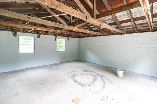 Building Photo - 5211 Holston Dr