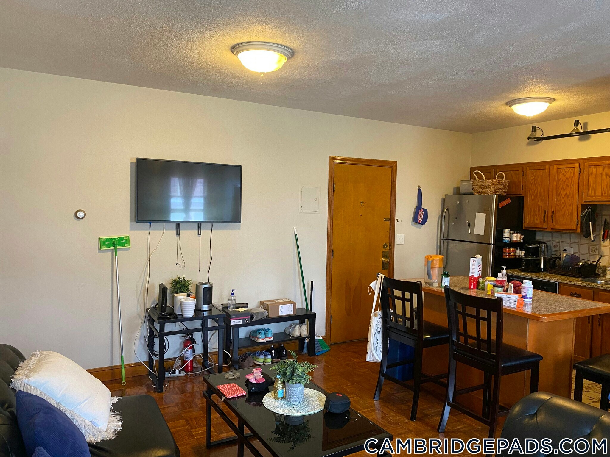 Building Photo - 1124 Cambridge St