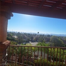 Building Photo - 8700 Captains Pl