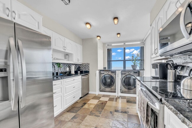 Building Photo - 3610 S Ocean Blvd