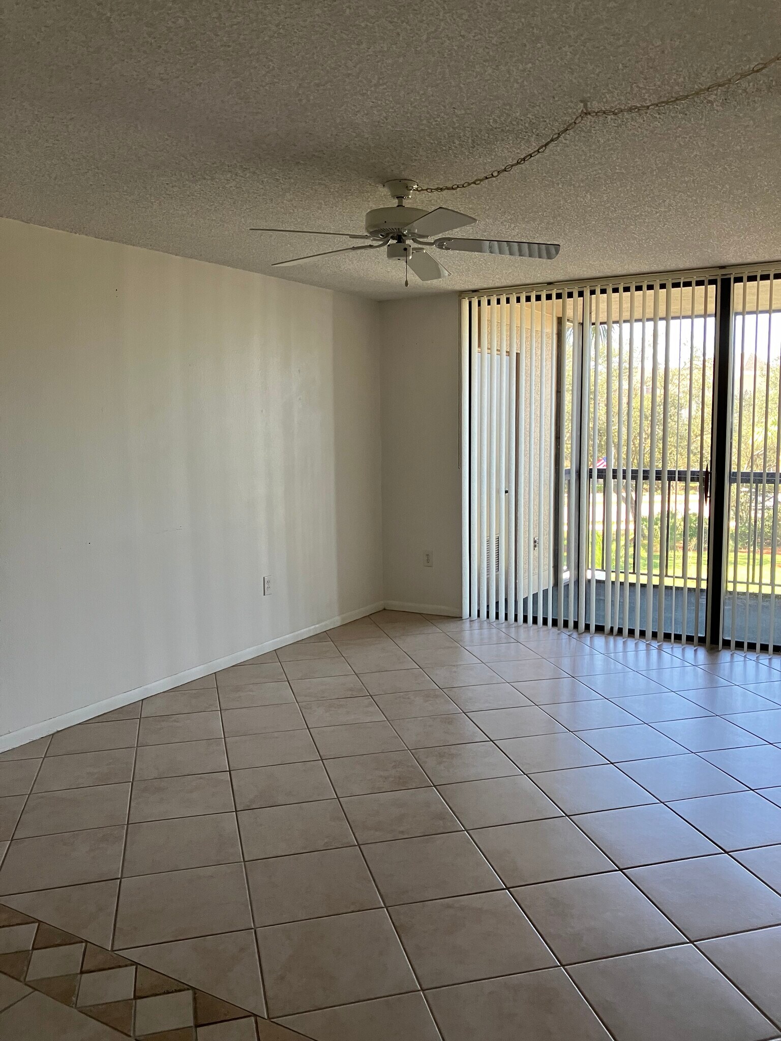 Building Photo - 21405 Olean Blvd
