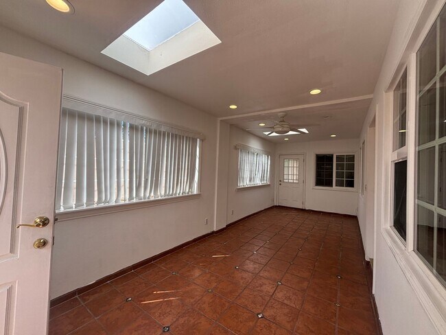 Building Photo - Charming 2-Bedroom Home with 2-Car Garage in Chula Vista