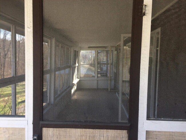 Building Photo - 11 Witherbee Dr