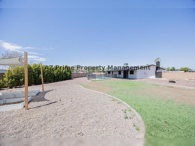 Building Photo - 17601 N 18th Dr