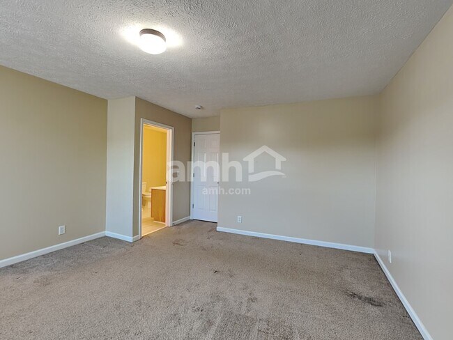 Building Photo - 2615 River Meade Way