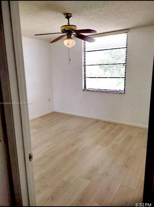 Building Photo - 3520 Whitehall Dr