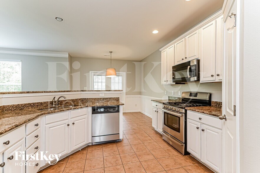 Building Photo - 604 Piedmont Crossing Dr