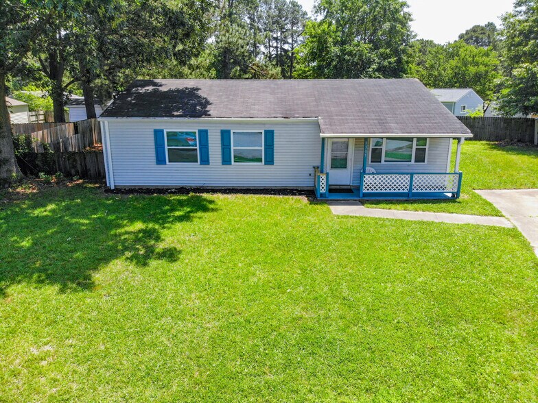 Building Photo - 3305 Portobello Ct