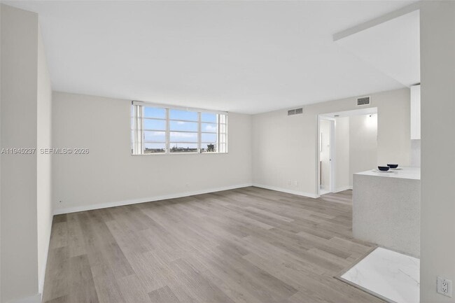 Building Photo - 1811 Jefferson St