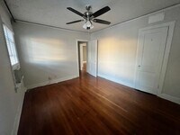 Building Photo - 1817 Colquitt St