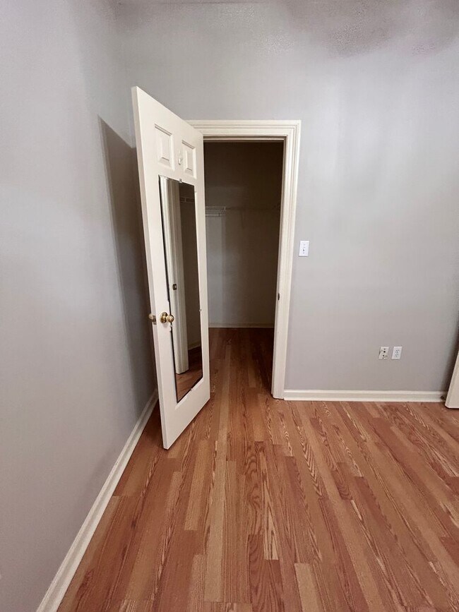 Building Photo - GREAT 3BR HOME IN LSU AREA!