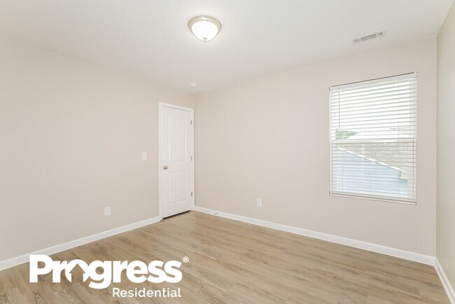 Building Photo - 1091 Cold Water Dr