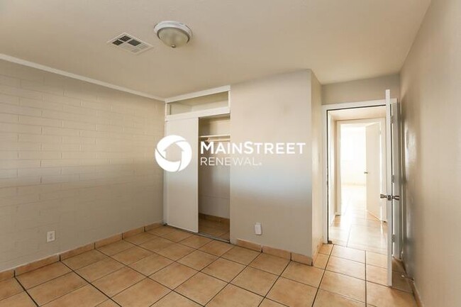 Building Photo - 5514 W Monterosa St