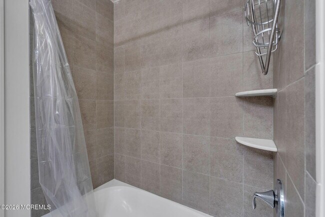 Building Photo - 2 Malcolm Way