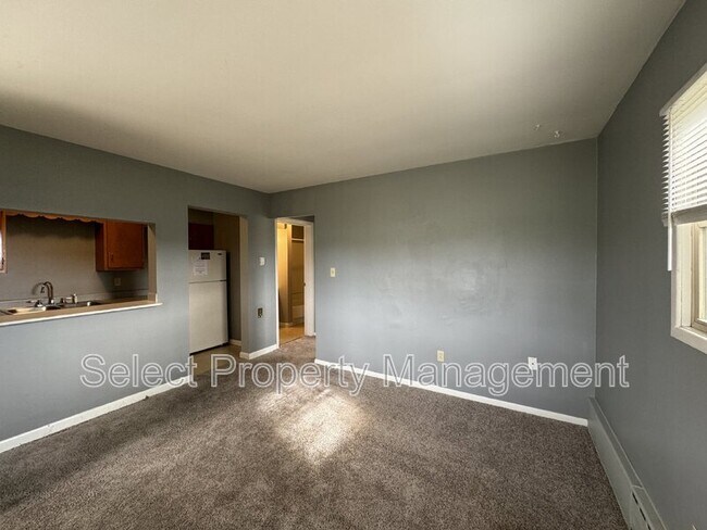 Building Photo - 7608 Bluffton Rd